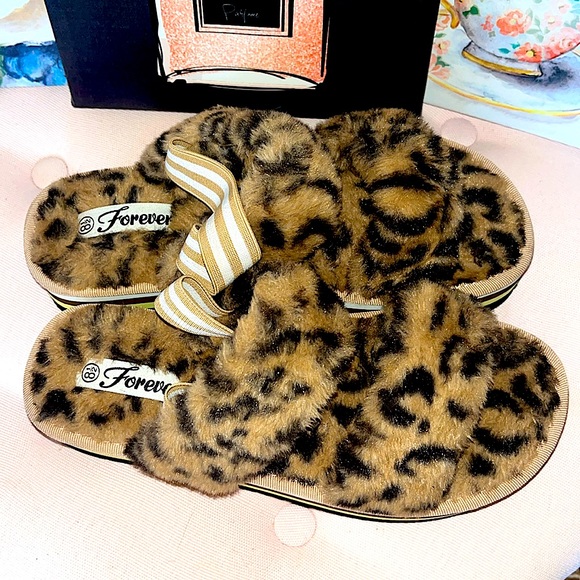 Forever 21 animal print faux fur fuzzy platform sandals sz 8.5 look new NWOT!! - Picture 8 of 8